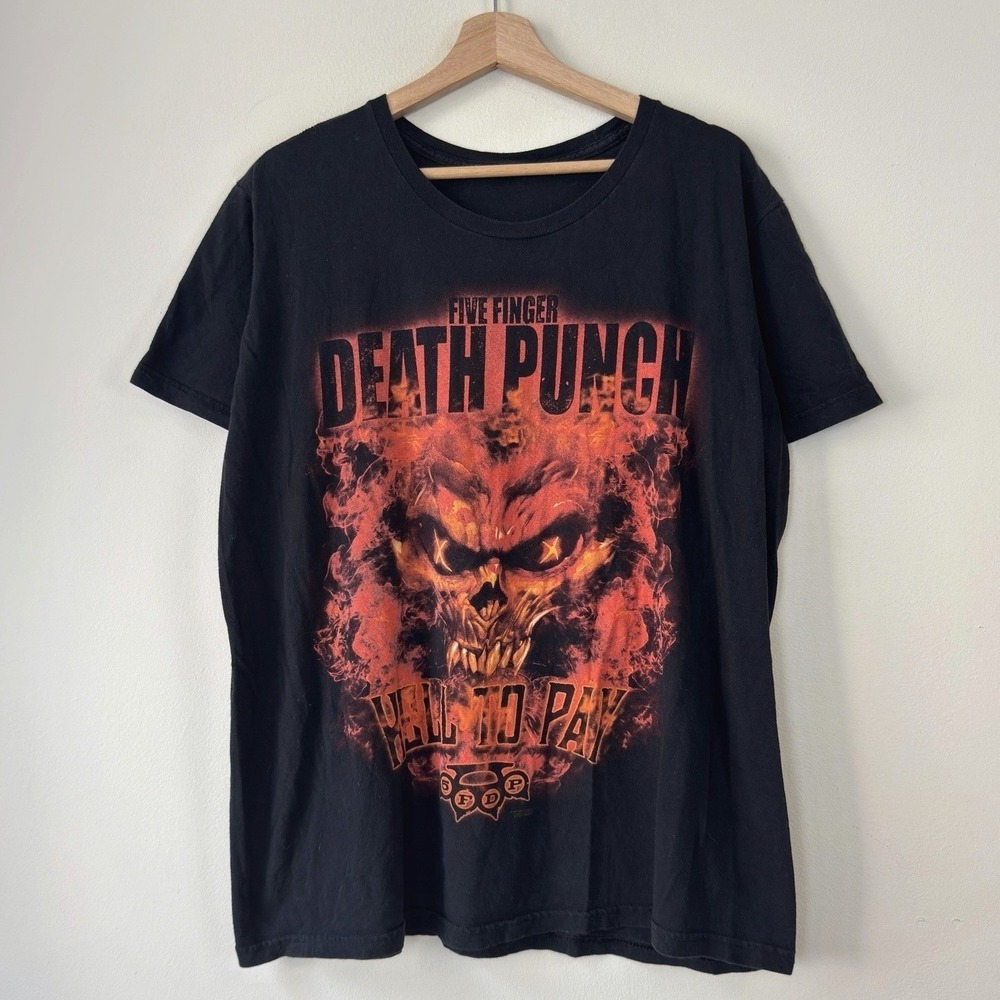 Vintage Five Finger Death Punch Rock Band Demon Black Tee Shirt